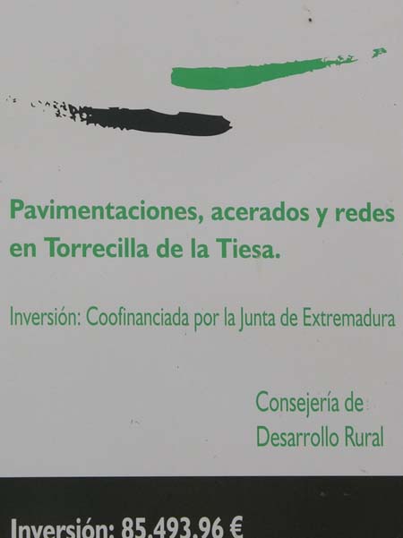 Pavimentaciones, acerados y redes>